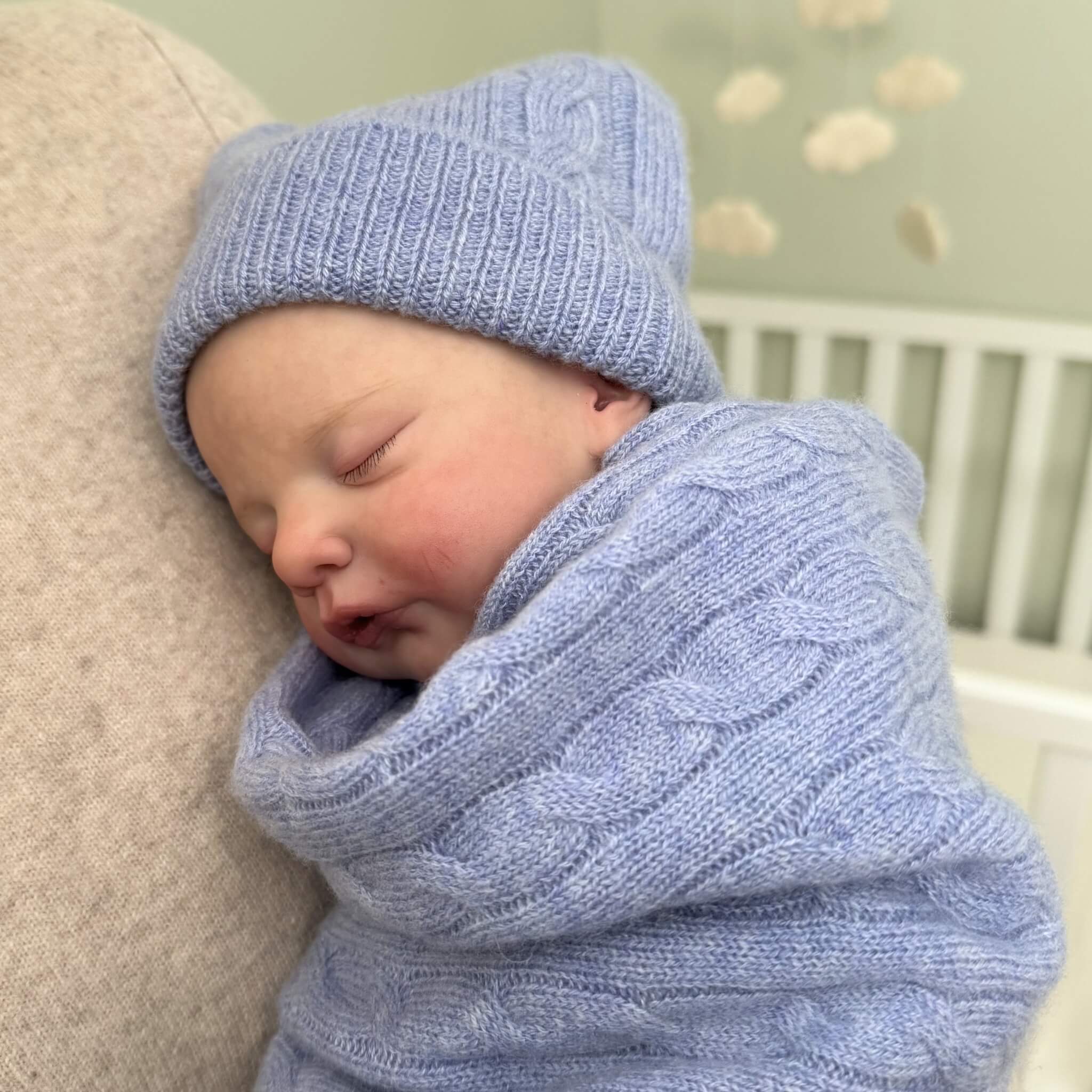 'Classic Adventures' Cable Knit Cashmere Baby Blanket, Beanie & Booties Gift Set (Blue)