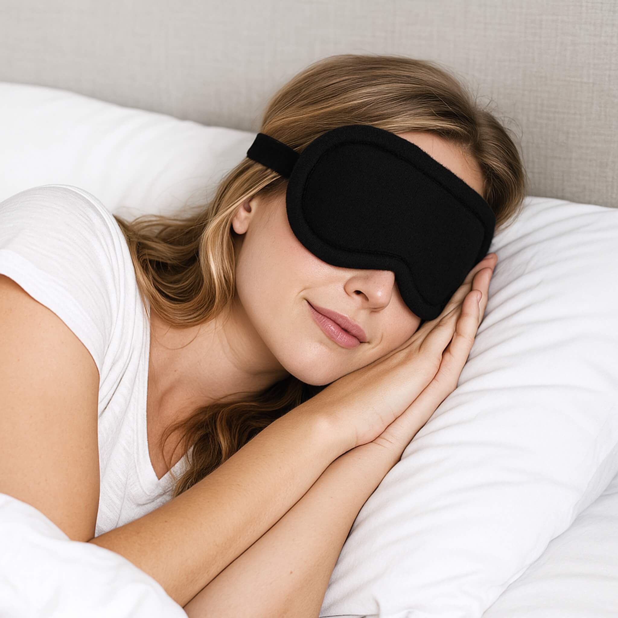 'We Got This' Cashmere Eye Mask (Black)