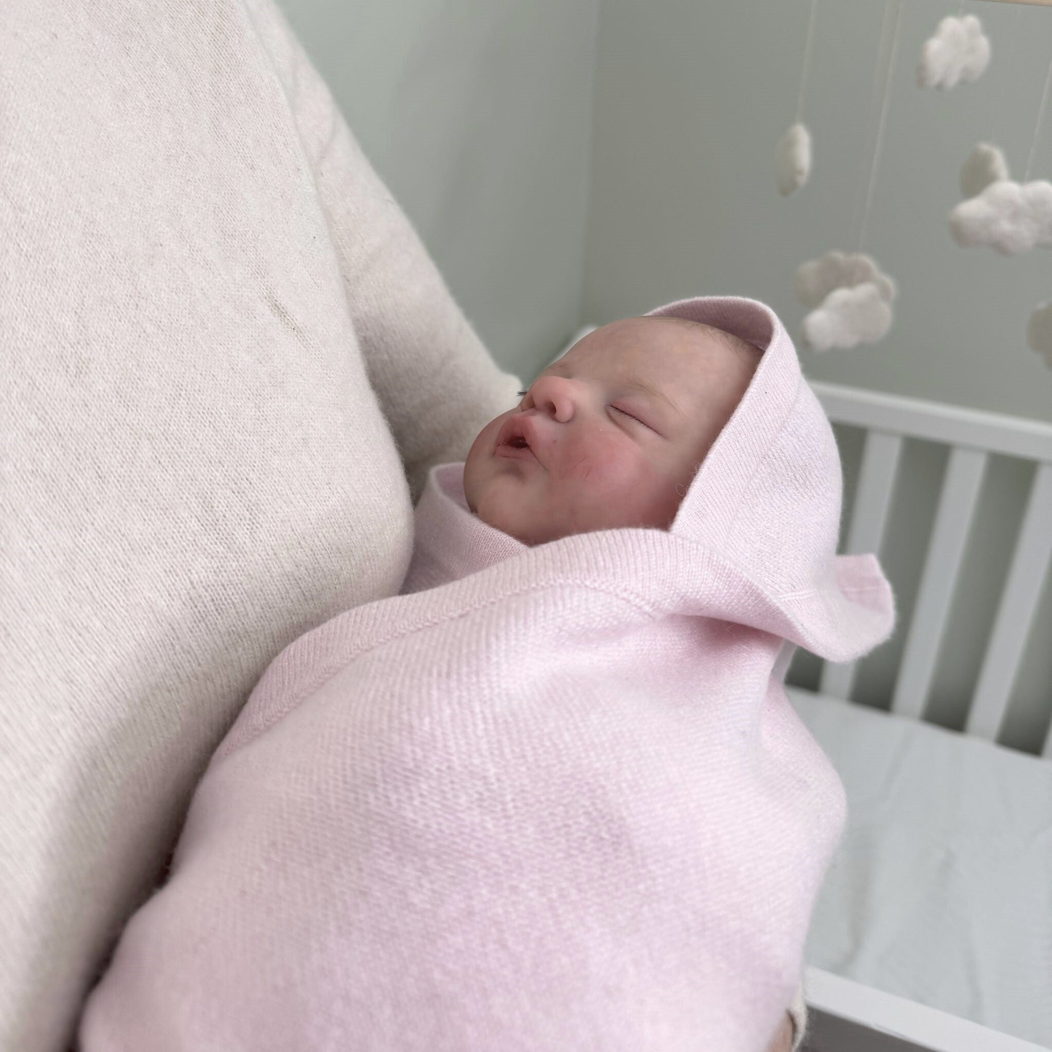 'Welcome Home' Hooded Cashmere Receiving Blanket (Pink)